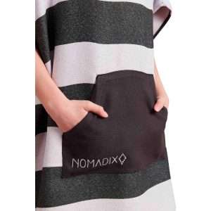 Nomadix Changing Poncho Noll Black